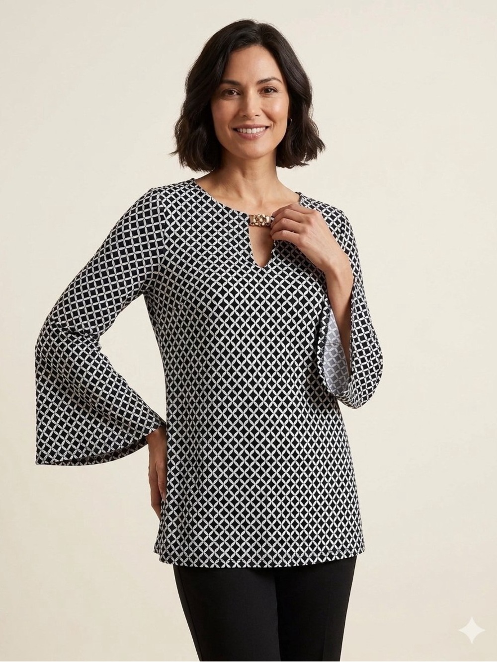 Blue & White Geometric print top with flare bell sleeves size M, New